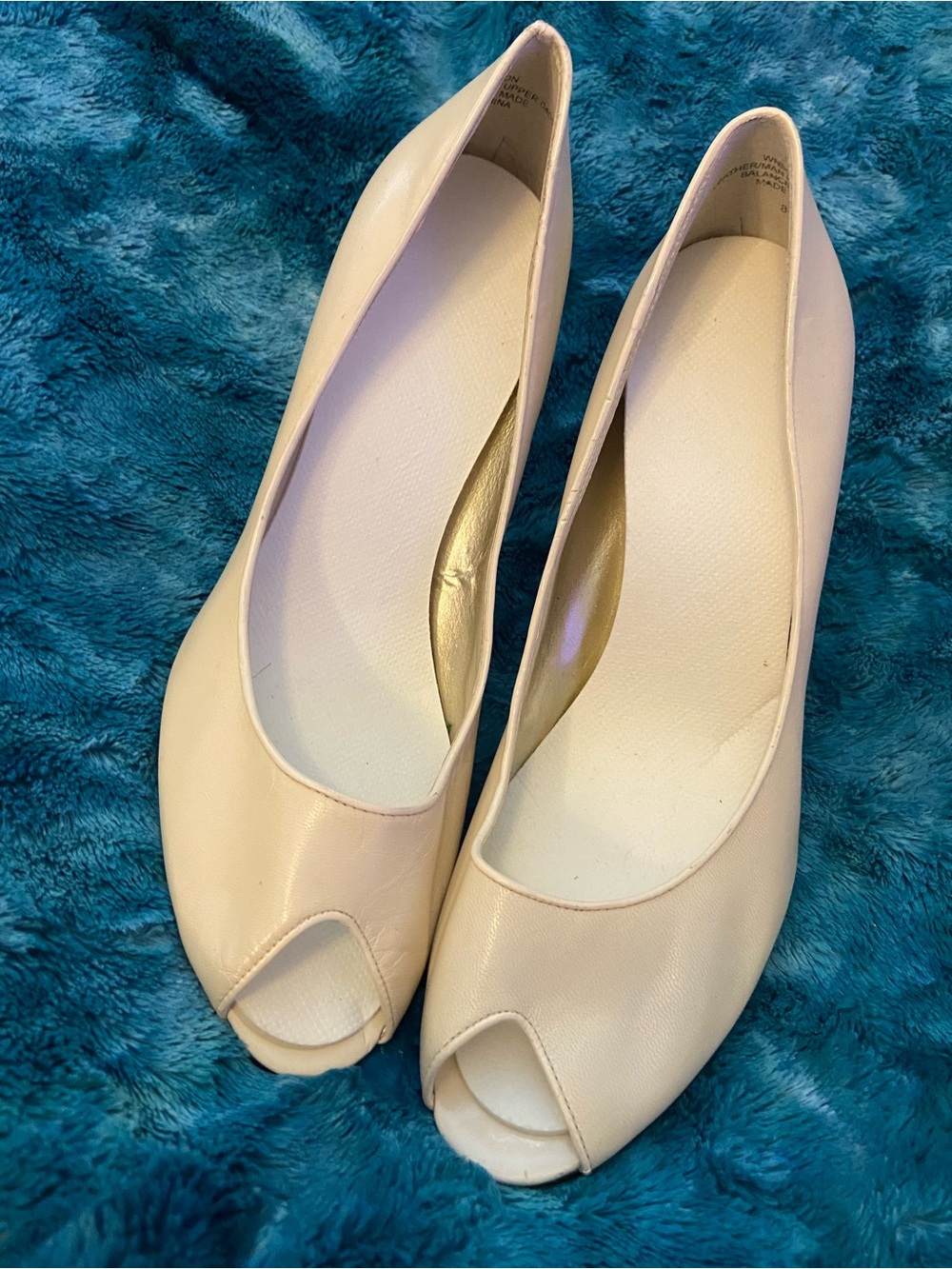 Nine West Cream Off-White Leather Peep Toe Stiletto Pumps | Size 8.5